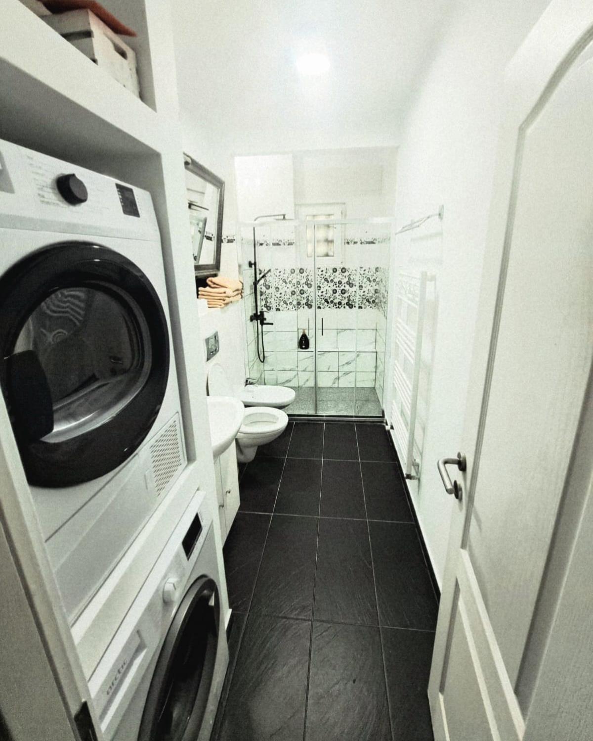 Apartament 3 Camere Hd Hunedoara Eksteriør bilde